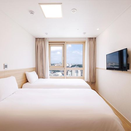 Hotel Kenny Seogwipo Eksteriør billede