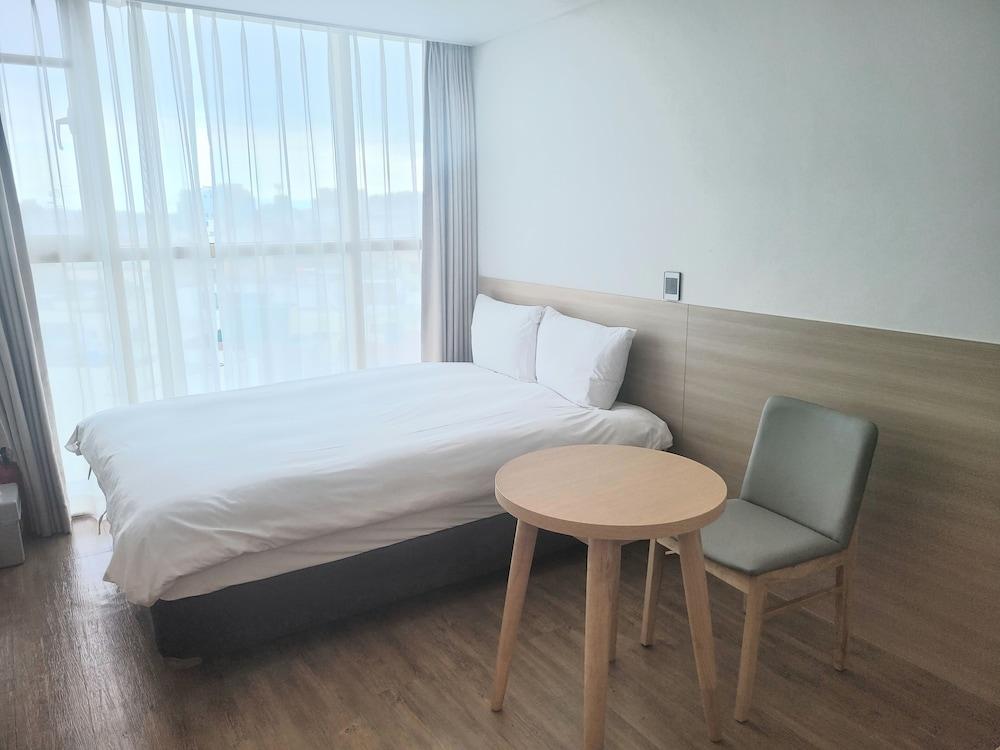Hotel Kenny Seogwipo Eksteriør billede