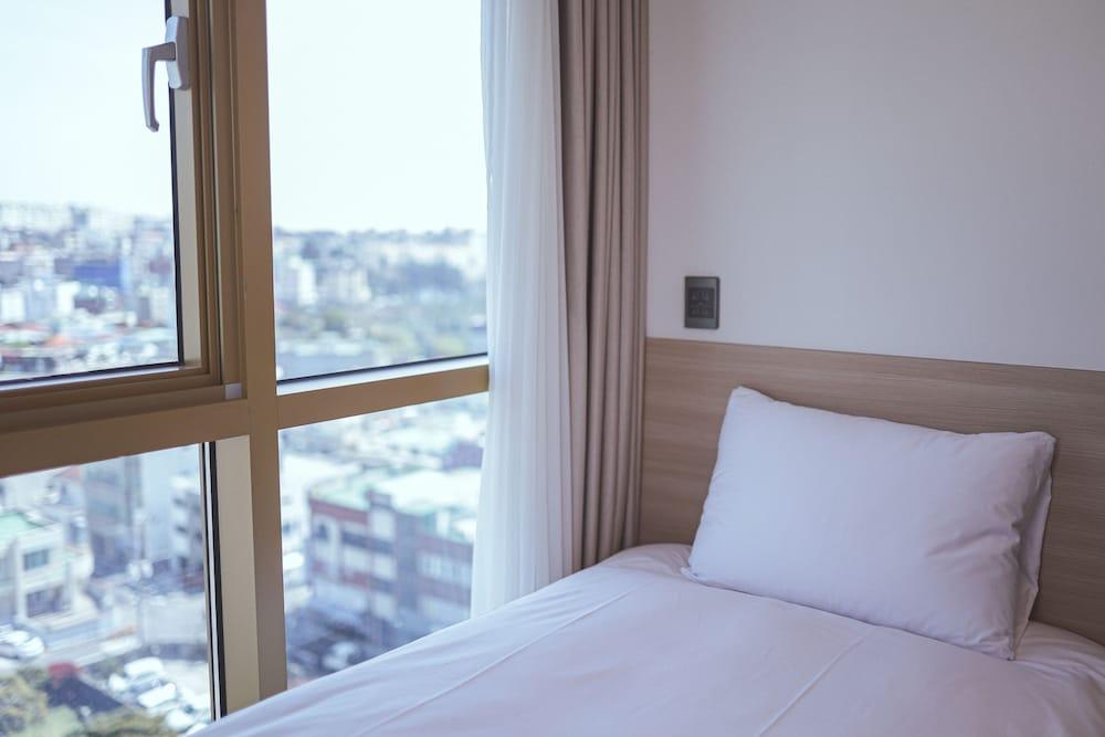 Hotel Kenny Seogwipo Eksteriør billede