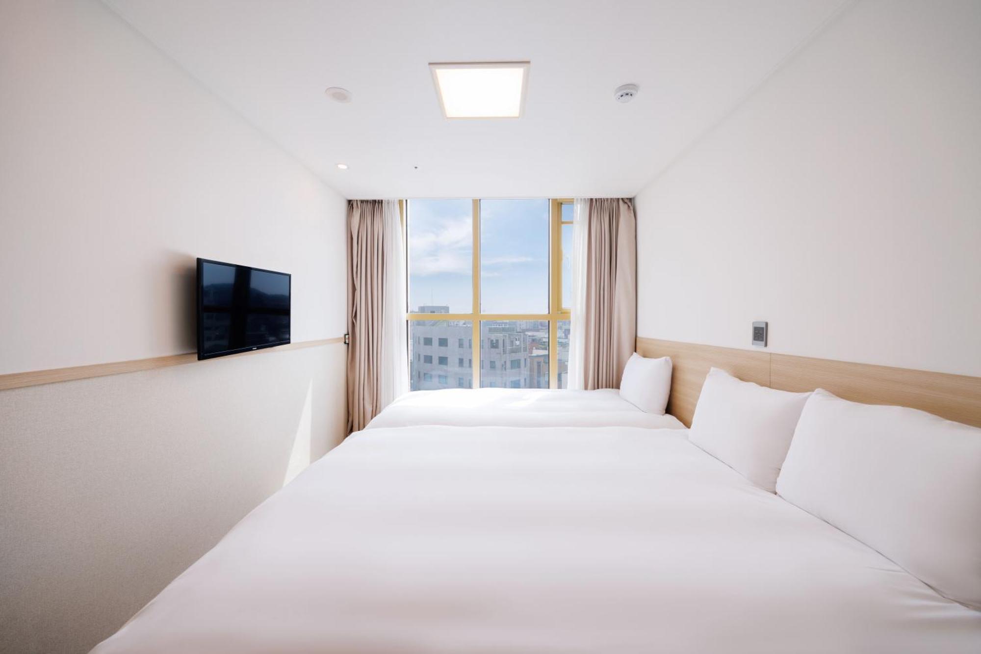 Hotel Kenny Seogwipo Eksteriør billede