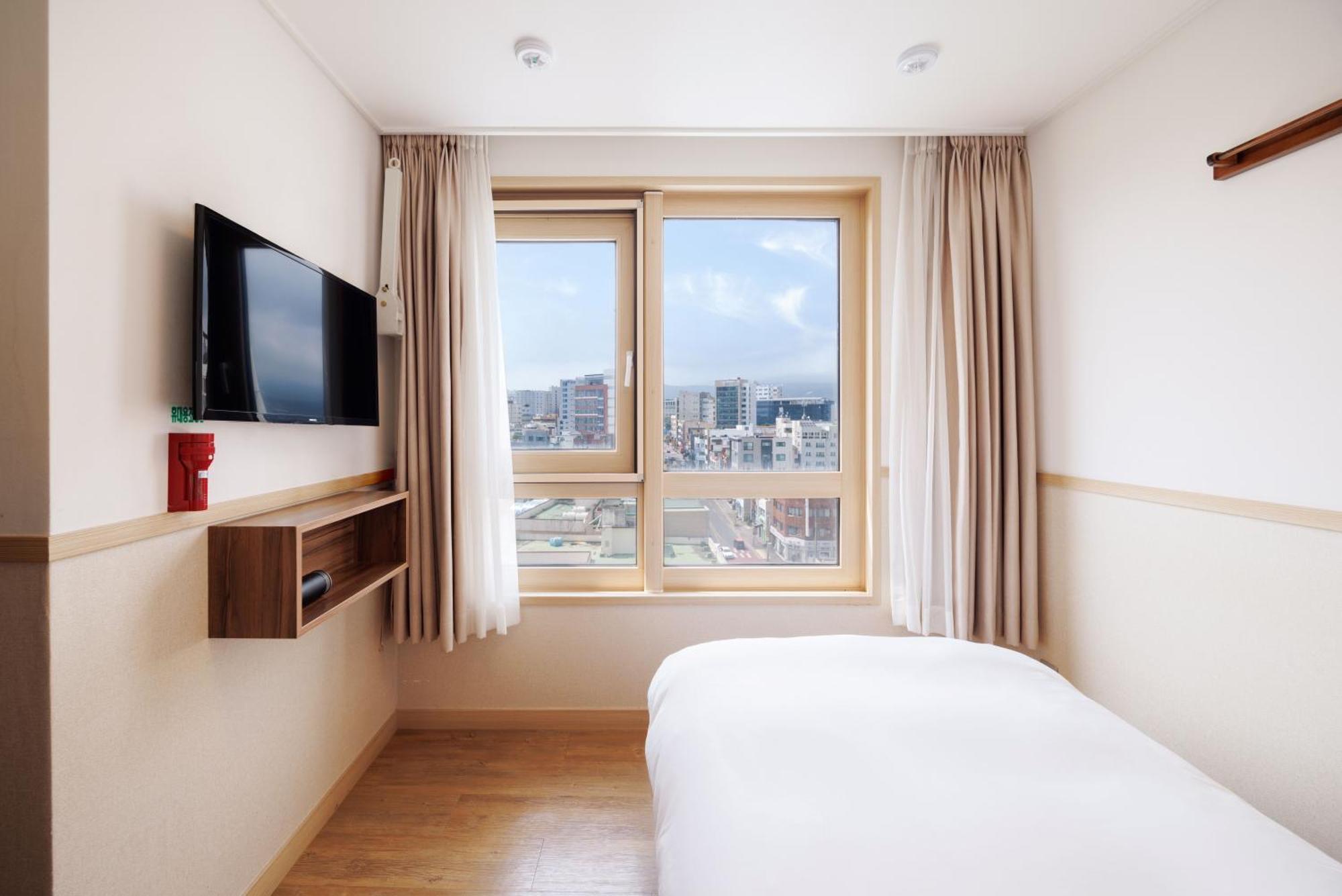 Hotel Kenny Seogwipo Eksteriør billede