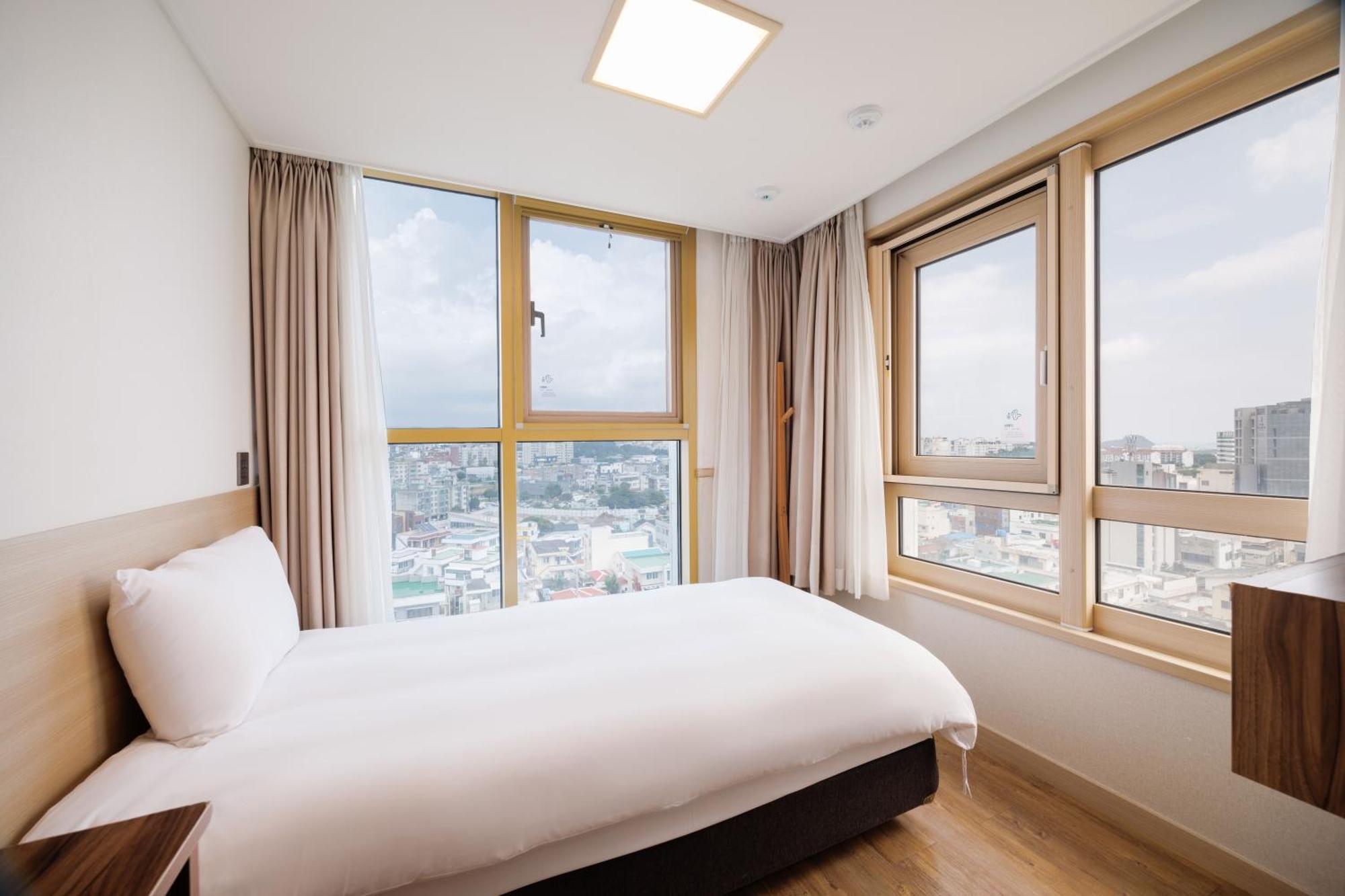Hotel Kenny Seogwipo Eksteriør billede