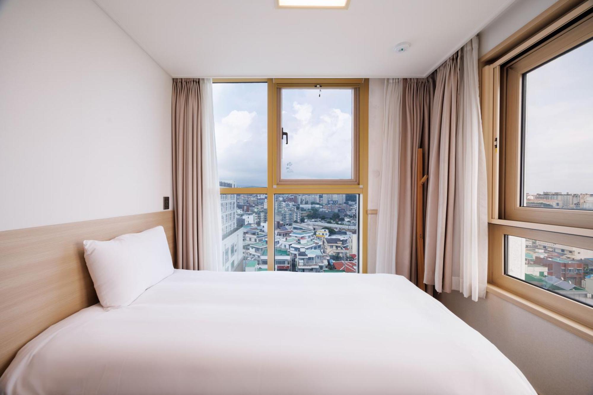 Hotel Kenny Seogwipo Eksteriør billede